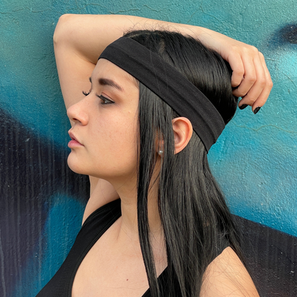 The Runner Sweat-Wicking Headband for Fitness and Sports